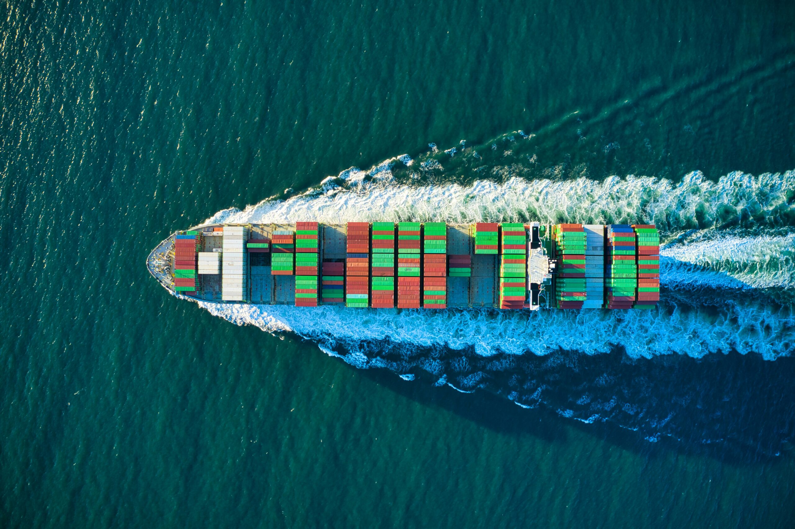 Barcos de carga unsplash